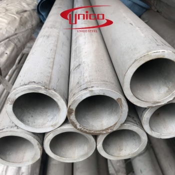 Ống inox đúc là gì? So sánh với ống inox hàn trong công nghiệp